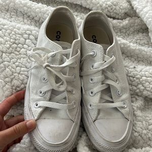 Women’s converse